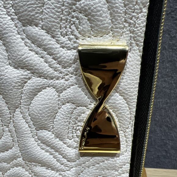 Besty Johnson XoXo Gold Bow Wallet Black & White - Picture 3 of 13